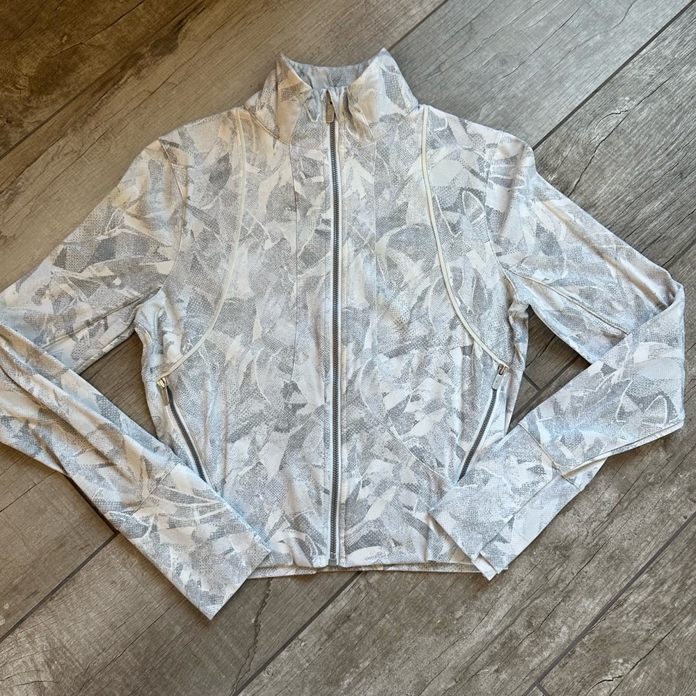 lululemon athletica White Bomber Jacket with High Collar and Long Sleeves